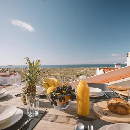 37 - Driftwood Ocean Apartment *