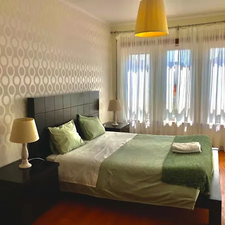 37 - Driftwood Ocean Peniche