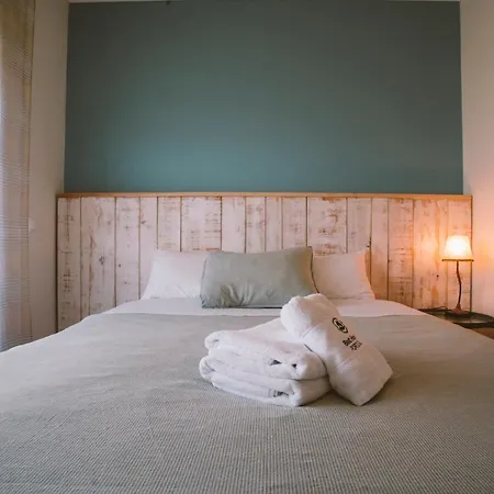 37 - Driftwood Ocean Peniche