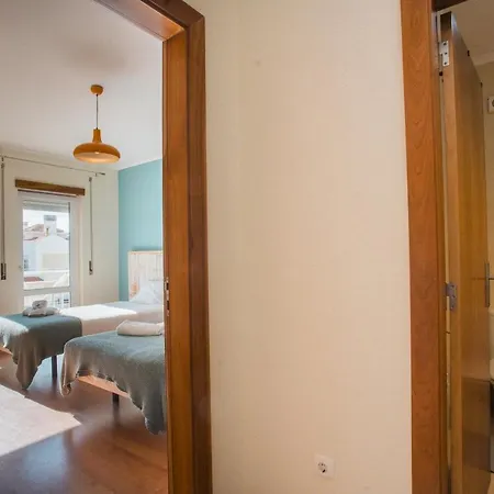 37 - Driftwood Ocean *