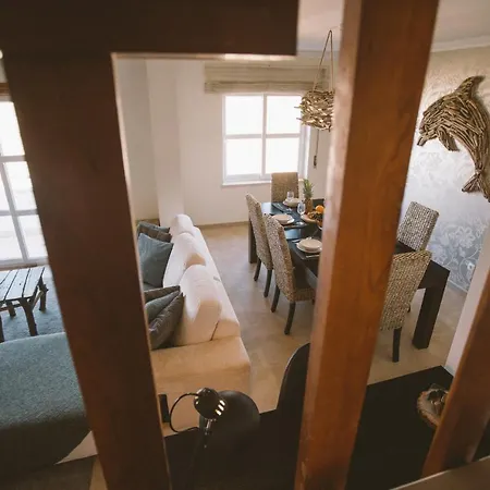 37 - Driftwood Ocean Peniche