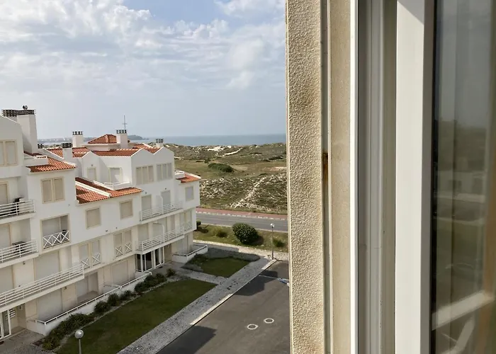 37 - Driftwood Ocean *